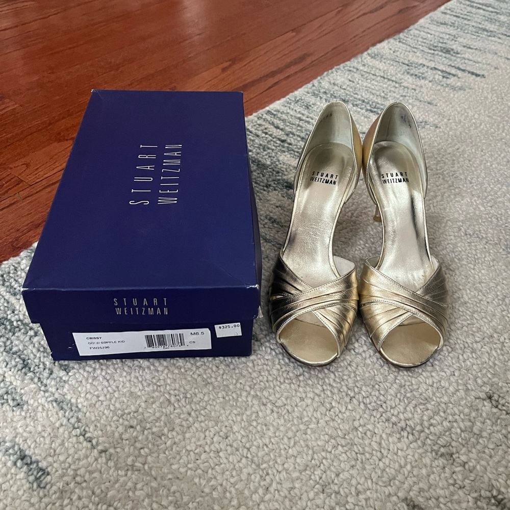 Stuart weitzman gold heels